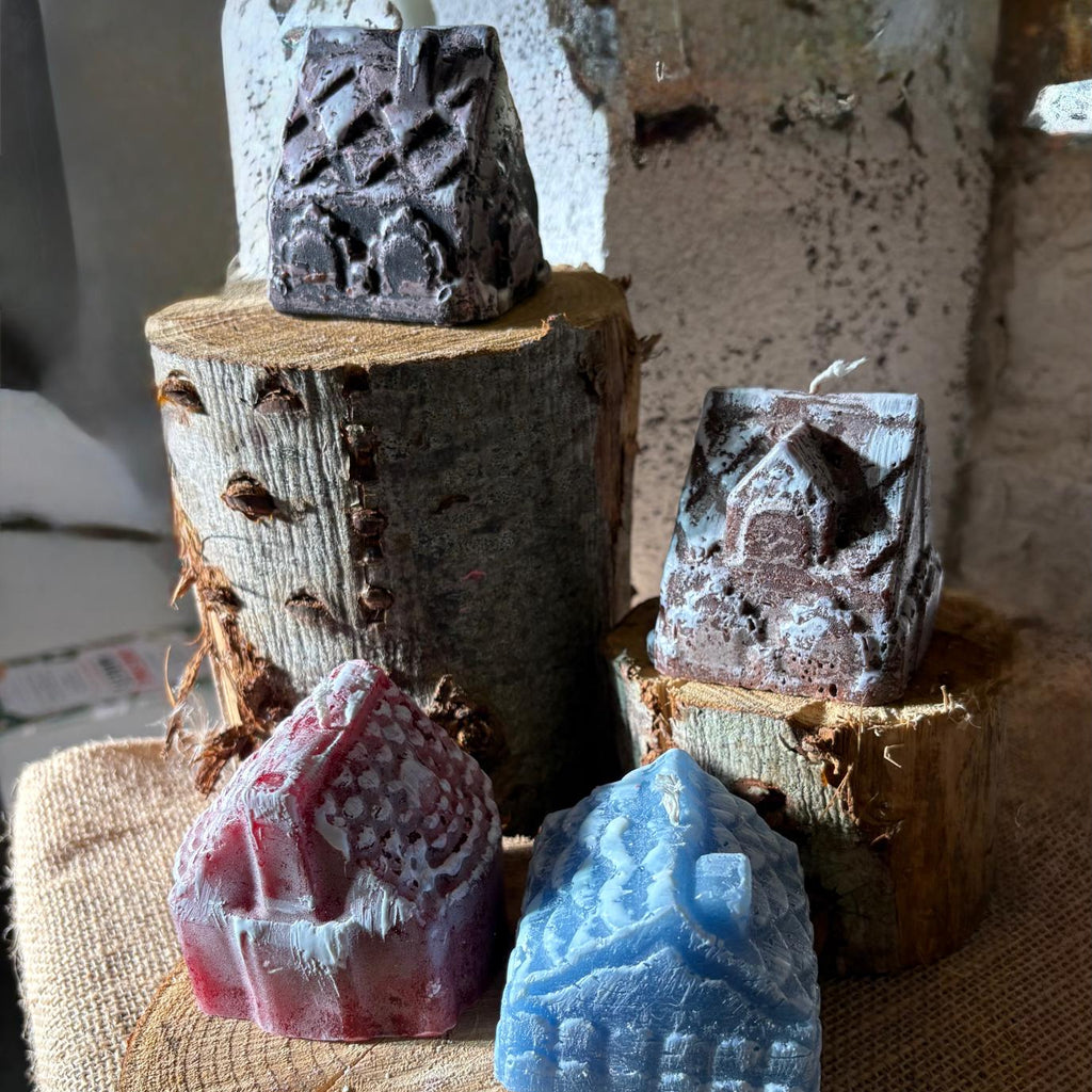 Gingerbread scandi candle houses